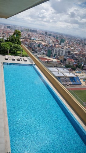 3 Bedroom Penthouse Sky Villa For Rent in Olympic