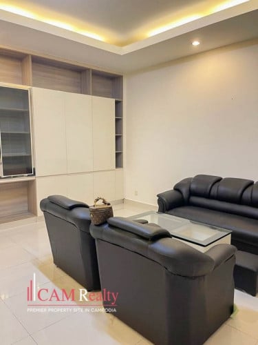 4 BR twin villa for rent in Borey Peng Huoth The Star Emerald 2