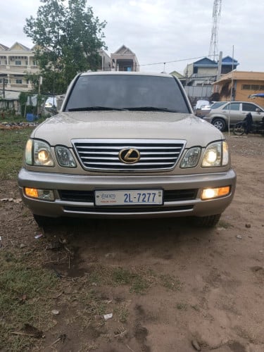 470ឆ្នាំ2000ម្ចាសដេីមលក់ដូសារី11000$ចរចារ