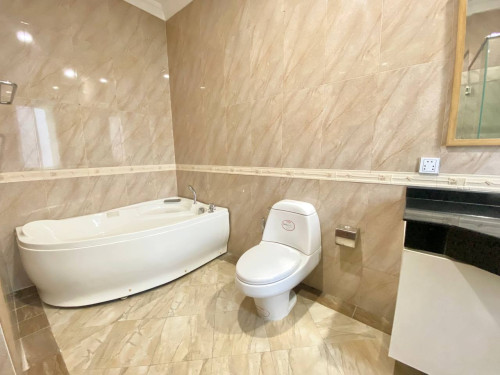 4BR Penthouse Fully furnished Serviced Apartment for rent in BKK1