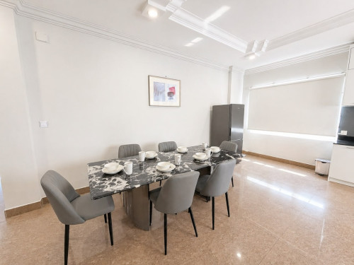 4BR Penthouse Fully furnished Serviced Apartment for rent in BKK1