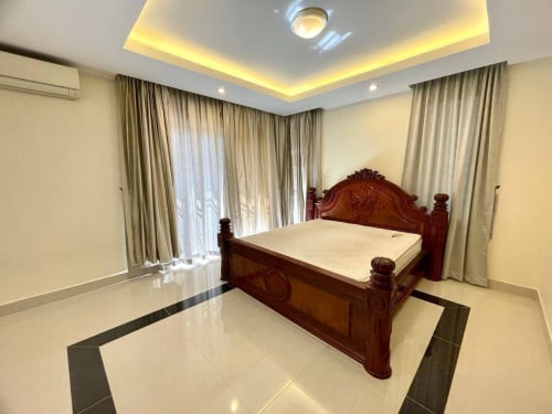 6 Bedroom Villa for Rent in Borey Pipup Thmey