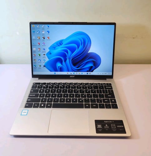 Acer aspire lite 14 ស្អាត 98%