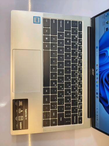 Acer aspire lite 14 ស្អាត 98%