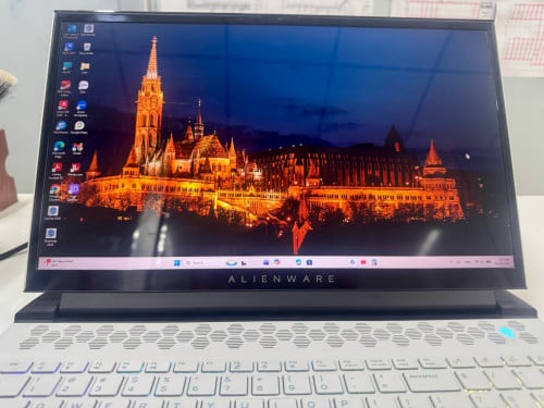 Alienware M17 R3 Good condition
