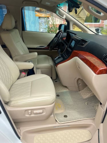 ALPHARD 2012 For Rent /出租