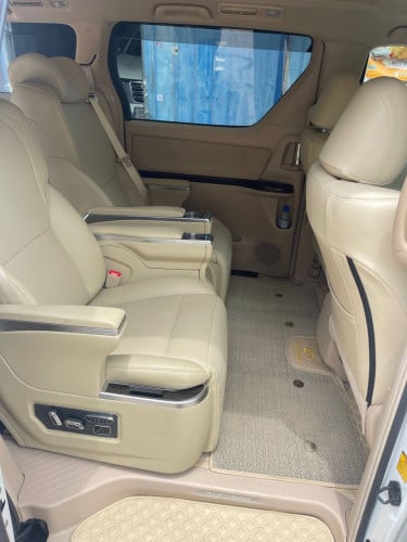 ALPHARD 2012 For Rent /出租
