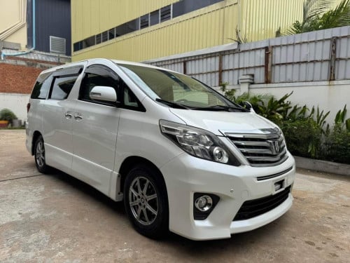 Alphard 2013 plate number 2CC-xxxx