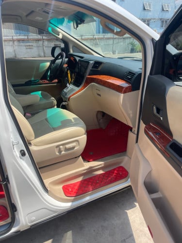 Alphard 2014