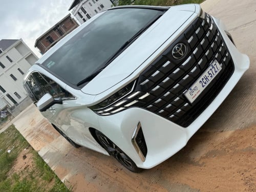 ALPHARD 2024 Lounge HEV New 99%