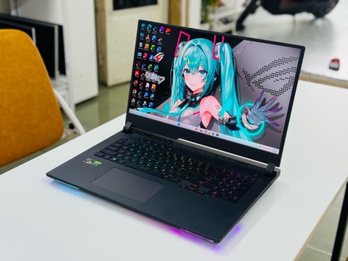 ASUS ROG STRIX G713RW