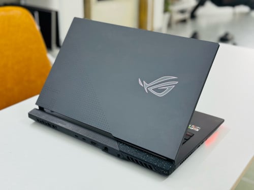 ASUS ROG STRIX G713RW