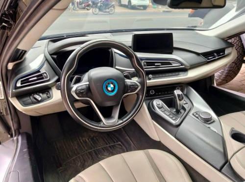 BMW I8 2015 ក្រដាសពន្ធ 35000$ ចរចា