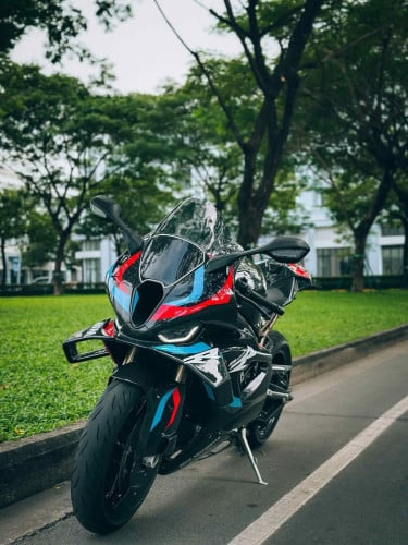 BMW S1000RR update M package 2020