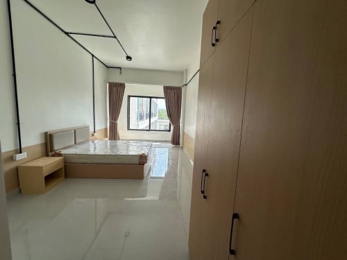 Building For Rent