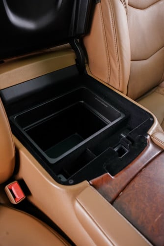 Cadillac Escalade 2016 V8 ទឹកនៅសុីន95%