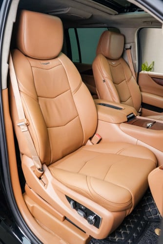Cadillac Escalade 2016 V8 ទឹកនៅសុីន95%