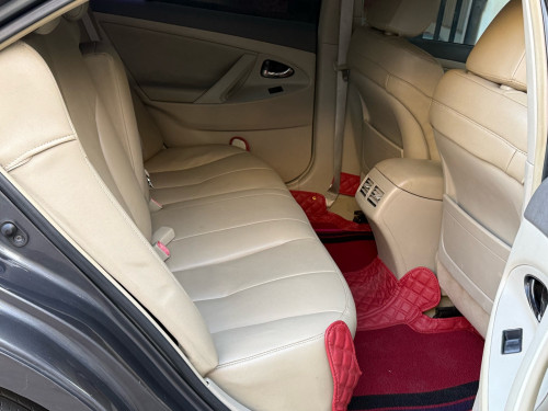 Camry hybrid 08 អេក្រង់ ធំ បាសJBL  ក្នុង​លឿង​