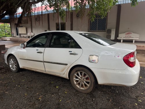 Camry Xle 2003 ដំបូលបិទ