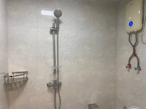 Condo for rent 公寓出租 / Rental fee 租金: 270$ (Can negotiation)