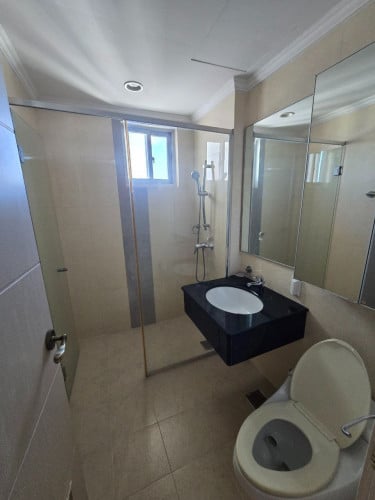 Condo for rent 公寓出租 / Rental fee 租金: 750$ (Can negotiation)