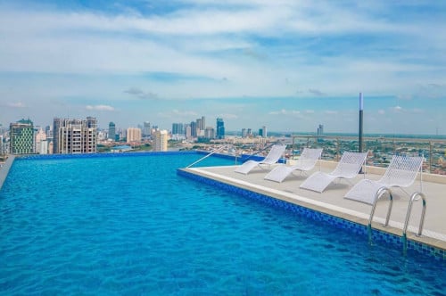 Condo R&F Miro 1Bed for rent in 60m road to Airport