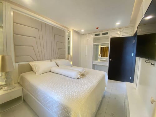Condo Vista one bedroom resell