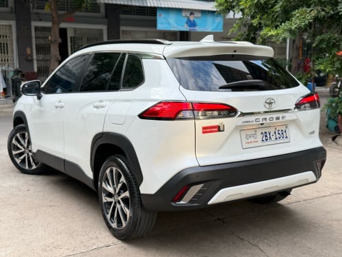 corolla . cross.  ឆ្នាំ​ -023 - full  . ទឹក​ថ្នាំ​ សុីនមួយជុំ​