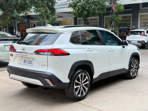 corolla . cross.  ឆ្នាំ​ -023 - full  . ទឹក​ថ្នាំ​ សុីនមួយជុំ​
