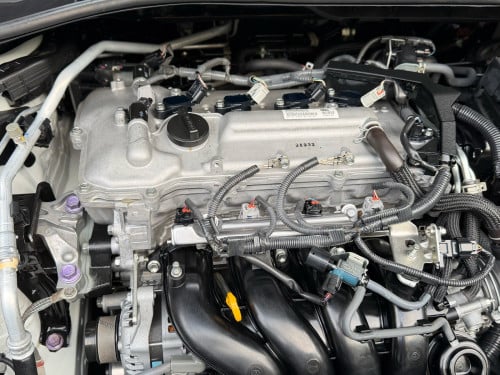 corolla . cross.  ឆ្នាំ​ -023 - full  . ទឹក​ថ្នាំ​ សុីនមួយជុំ​