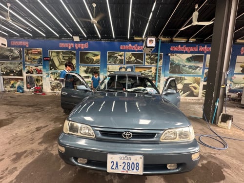 Corolla Le