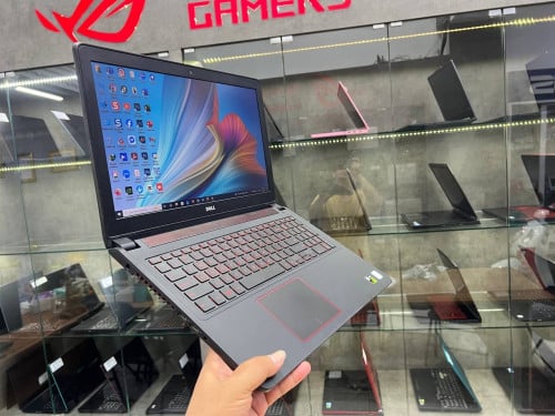 Dell Inspiron 5577 (Gaming&Design)