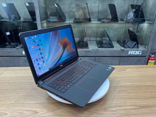 Dell Inspiron 5577 (Gaming&Design)