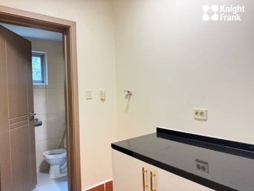 For Rent  📍Camko   6BR | 6BTH |3month deposit -Ref:KHRV557   Rental Price: $1000/month
