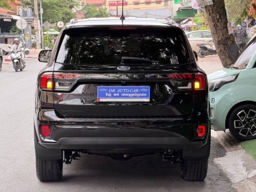 Ford Everest Sport 2026 ប្រើ​10000kmម៉ាស៊ូត​ ឡាន​ក្រុមហ៊ុន​