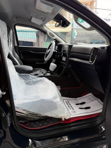 Ford Everest Sport 2026 ប្រើ​10000kmម៉ាស៊ូត​ ឡាន​ក្រុមហ៊ុន​