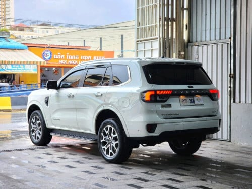 Ford Everest Titanium 2023