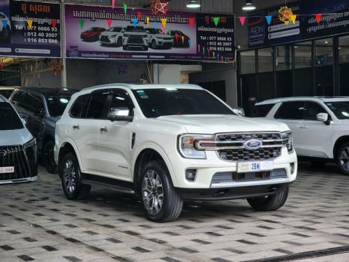 Ford Everest Titanium 2023
