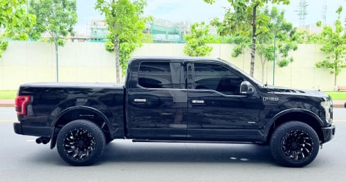 Ford F150 ឆ្នាំ 2015 full option កៅអីម៉ាស្សា កាំមេរ៉ា360 សោរពីគ្រាប់ ឡានថ្មី