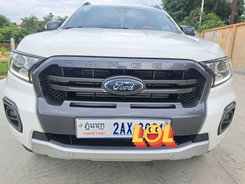 Ford Wildtrak 019 9ម៉ឺនគីឡូ ហ្ស៊ីនមួយជុំ