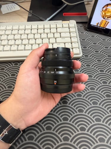 Fujinon XF35mm F2 WR