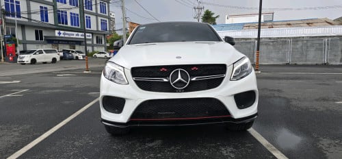 GLE.43 AMG FULL-OPTION FOR SALE ON SPECIAL PRICE