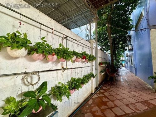 Ground Floor 3 Bedrooms House For Rent In Phsar Daeum Thkov Area