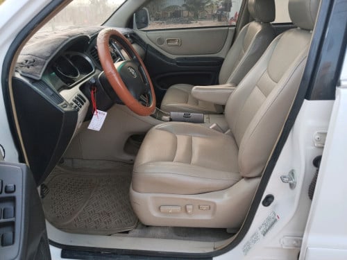 highlander 01.ប៉ុង1  $13500