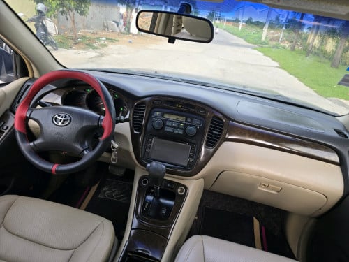 Highlander 02 full ឡានស្អាត លក់