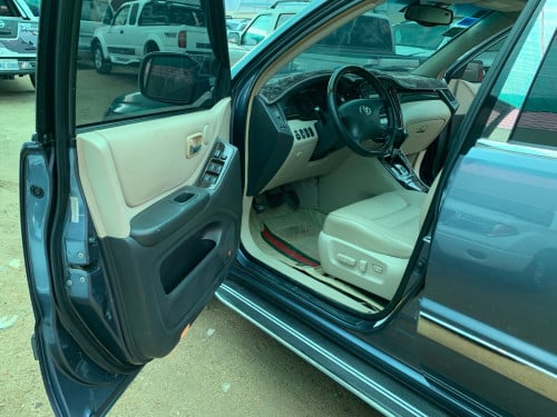 Highlander 03 ប៉ុង1 V6