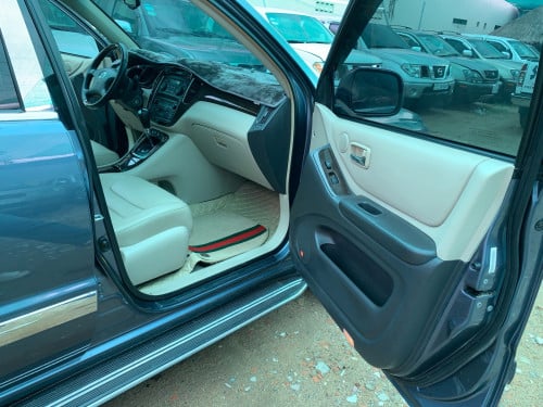 Highlander 03 ប៉ុង1 V6