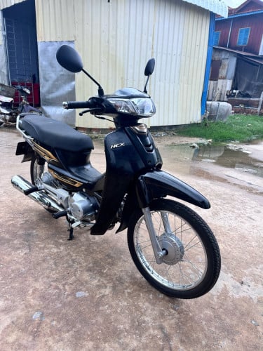 honda dream 019មានពន្ធត្រឹមត្រូវ ម៉ាស៊ីនស្អាត ជិះស្រួល ប្រព័ន្ធភ្លេីងគ្រប់ 1250$ដាច់ហេីយបាទ