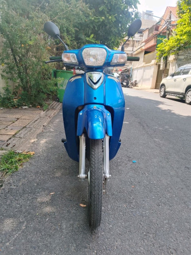 Honda dream 12