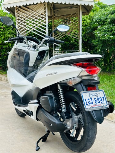 HONDA PCX 012ជប៉ុនសុទ្ធ100% កម្លាំង125cc ម៉ាស៊ីនតាន់ហាប់នែនស្ងាត់ជិះស្រួលស្ទុះខ្លាំងមានពន្ធ